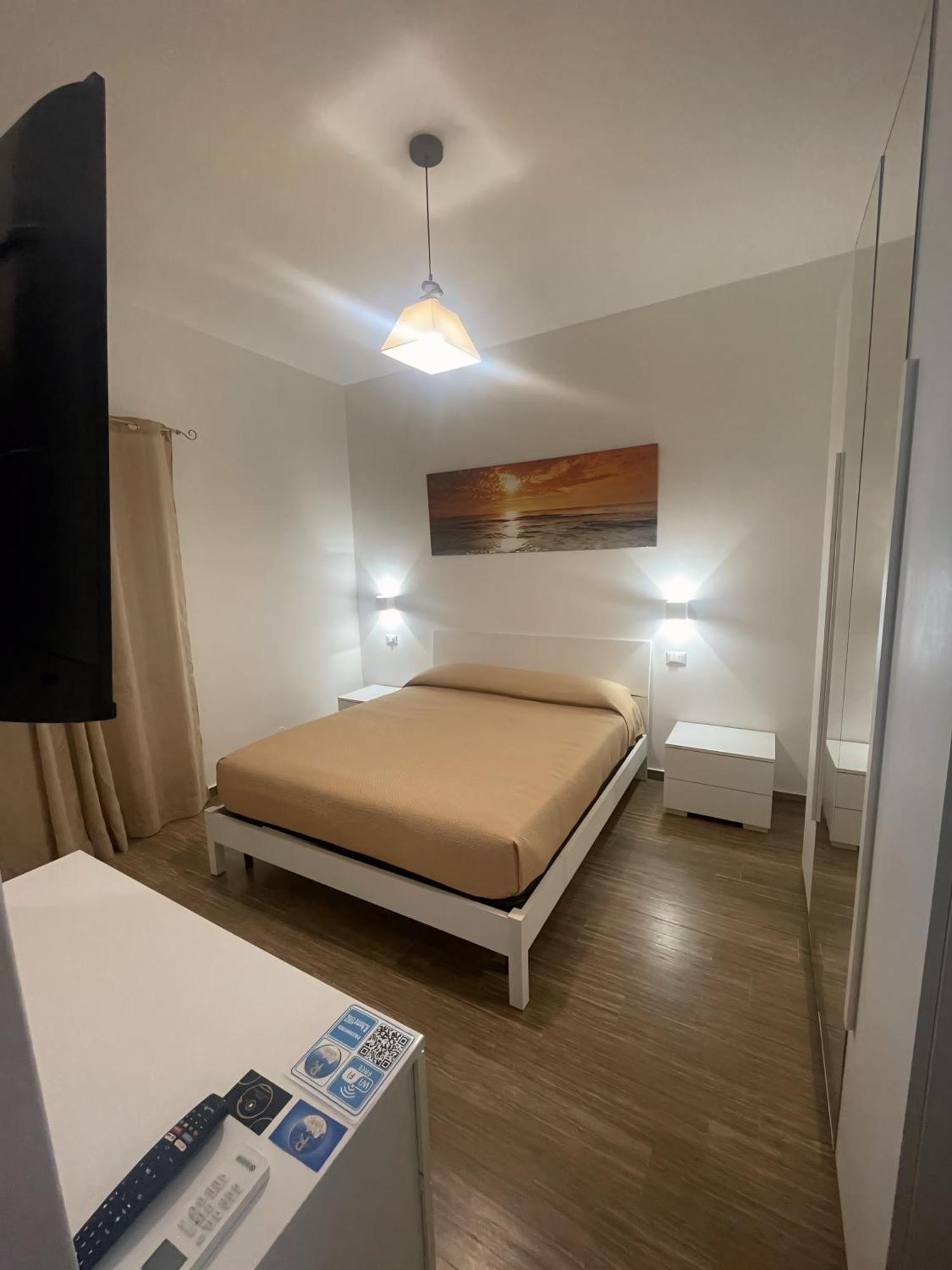 R Home Ίσκια Εξωτερικό φωτογραφία